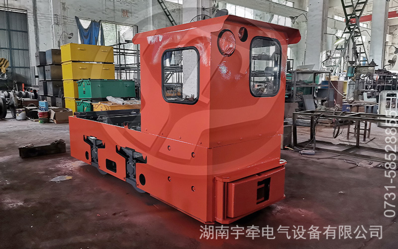 5吨防爆蓄电池电机车发货 1.jpg